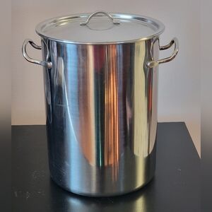 Premium Stainless Steel Asparagus Tall Stock Pot with Lid And Wire Basket.